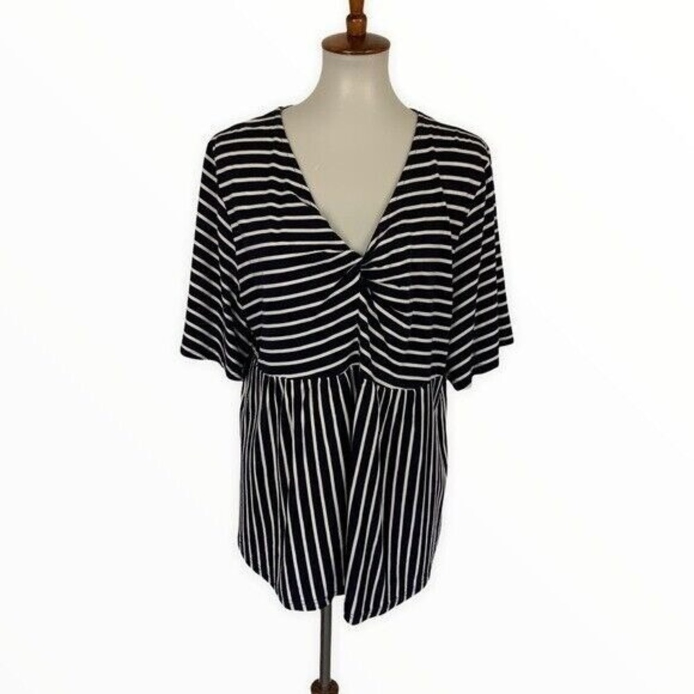 Suzanne Betro Striped Twist Front V Neck Short Sleeve Flowy Tunic Top 2X‎ Blue